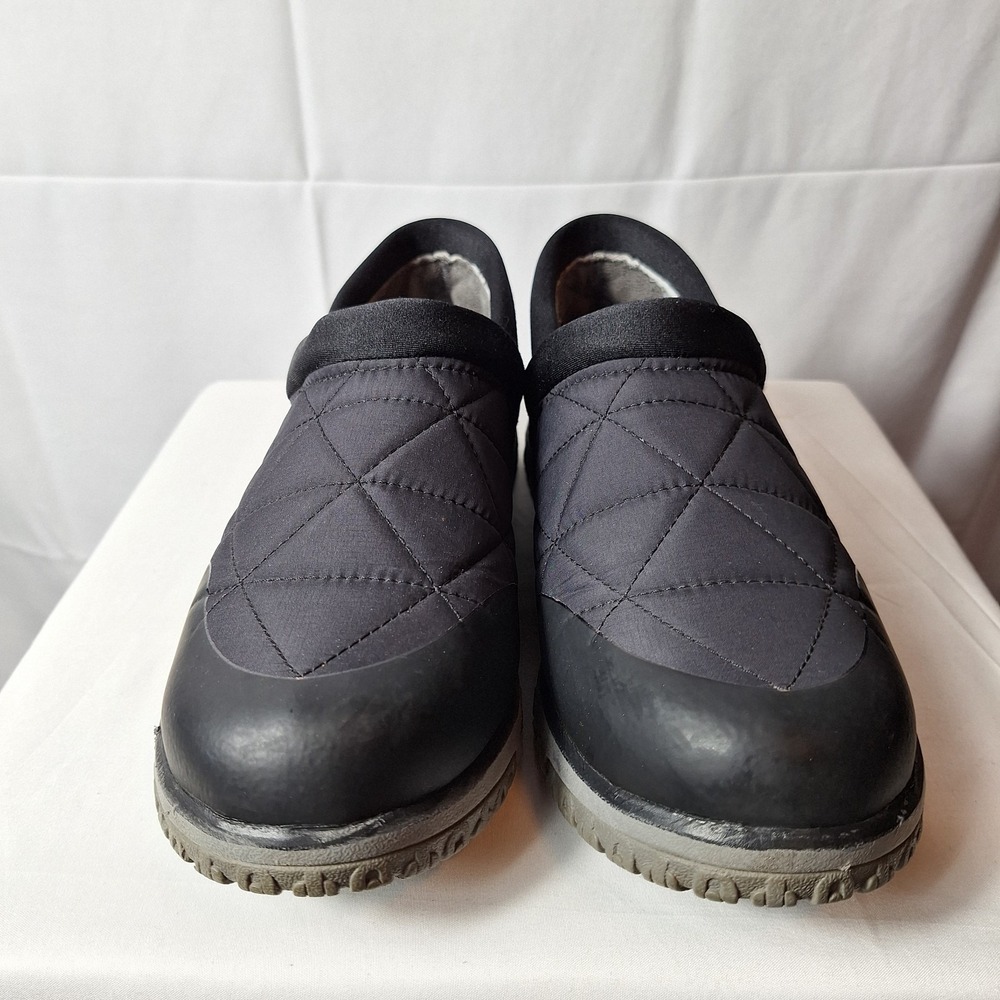 L.L. BEAN Ultralight Primaloft Quilted Slip-On Waterproof Insulated Shoes Sz 8 - Picture 2 of 8